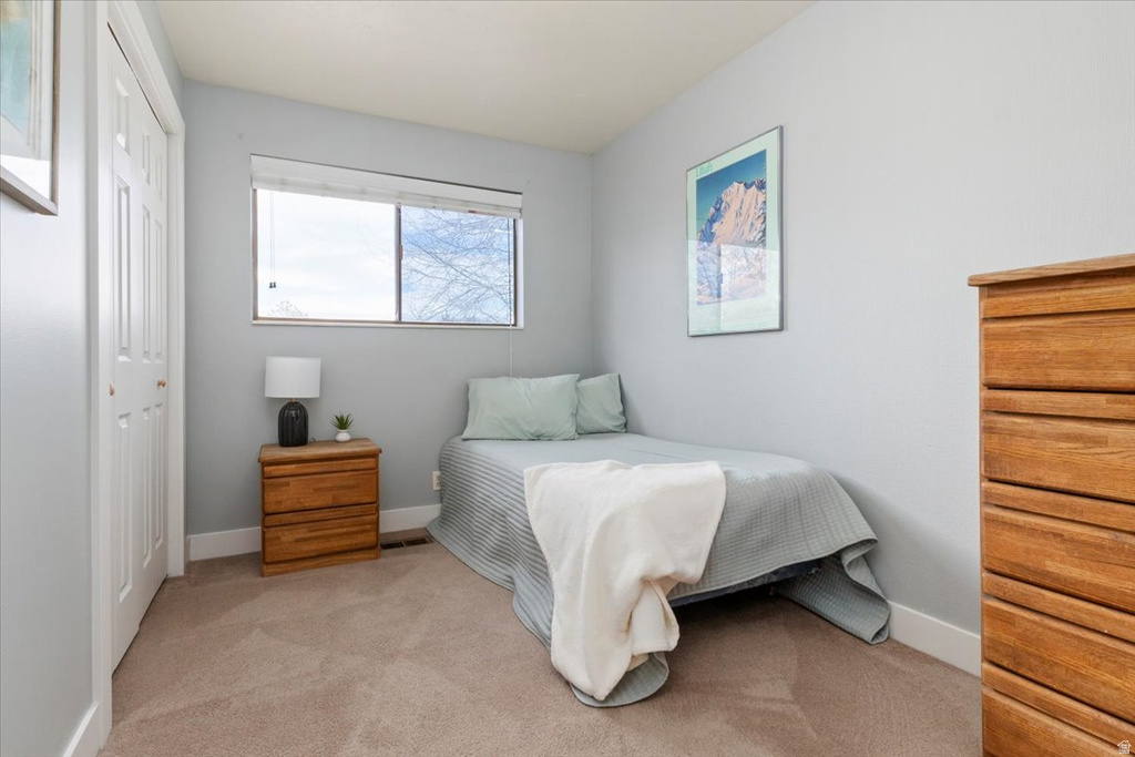 8931 S QUAIL HOLLOW DR Sandy, UT 84093