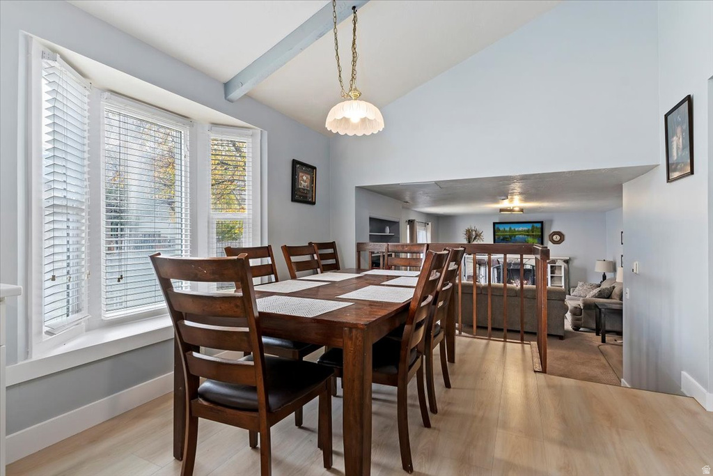 8931 S QUAIL HOLLOW DR Sandy, UT 84093