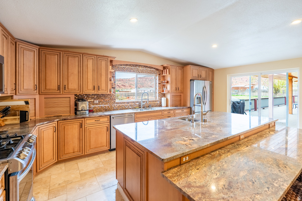 69 E CORONADO LN Moab, UT 84532