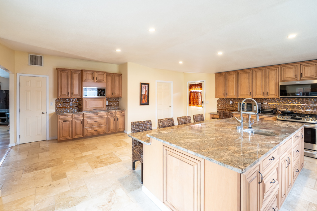 69 E CORONADO LN Moab, UT 84532