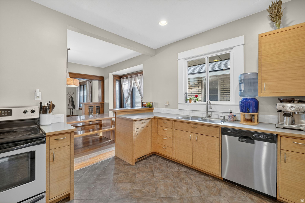 1514 S 500 E Salt Lake City, UT 84105