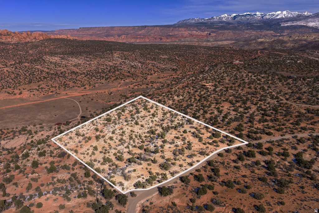 12  PRITCHETT ARCH TRL Moab, UT 84532