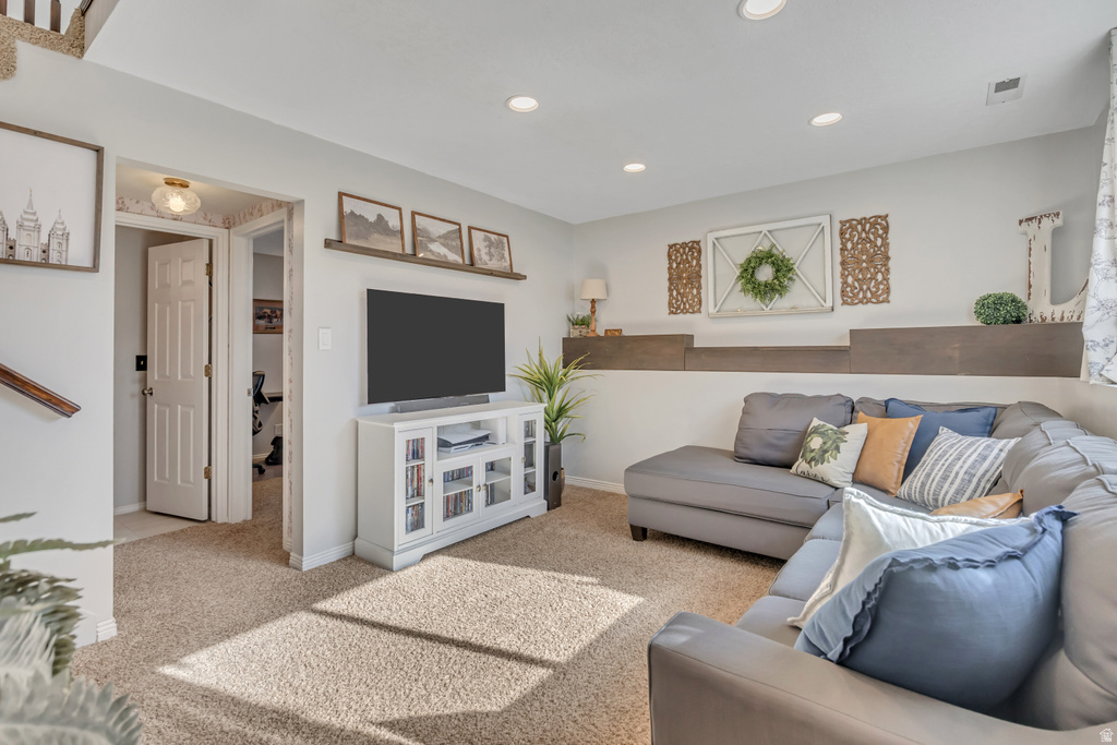 4689 W HELENIC LN West Jordan, UT 84088