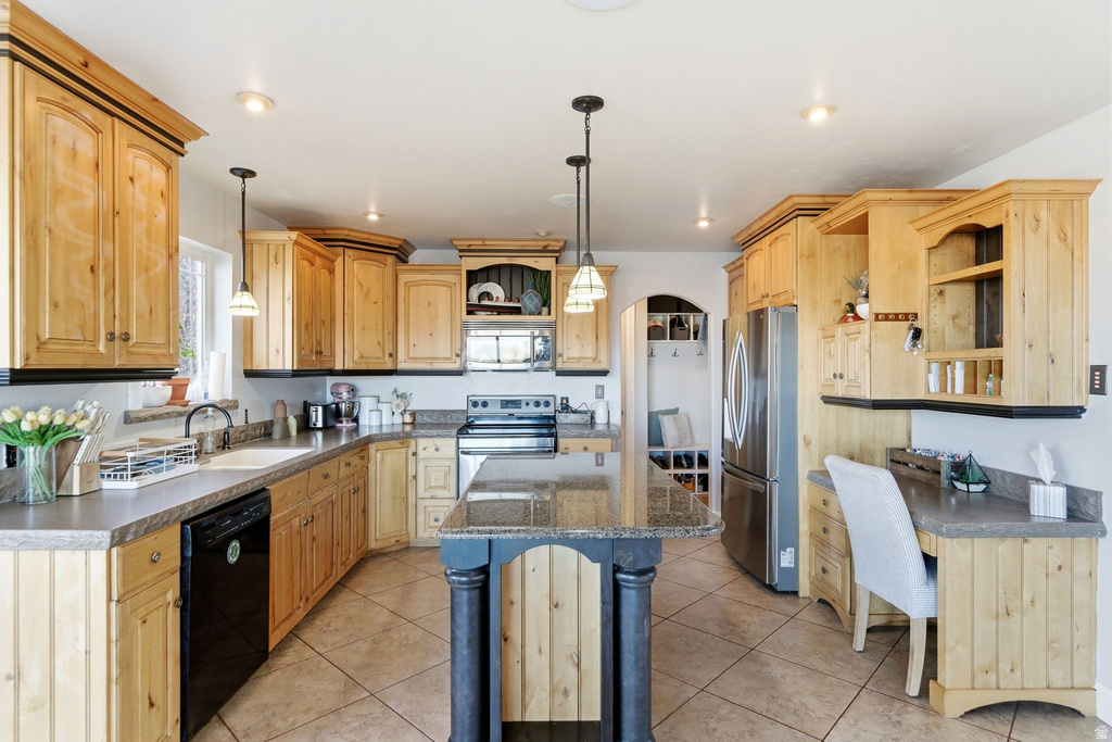 75 S HILLSIDE DR Elk Ridge, UT 84651