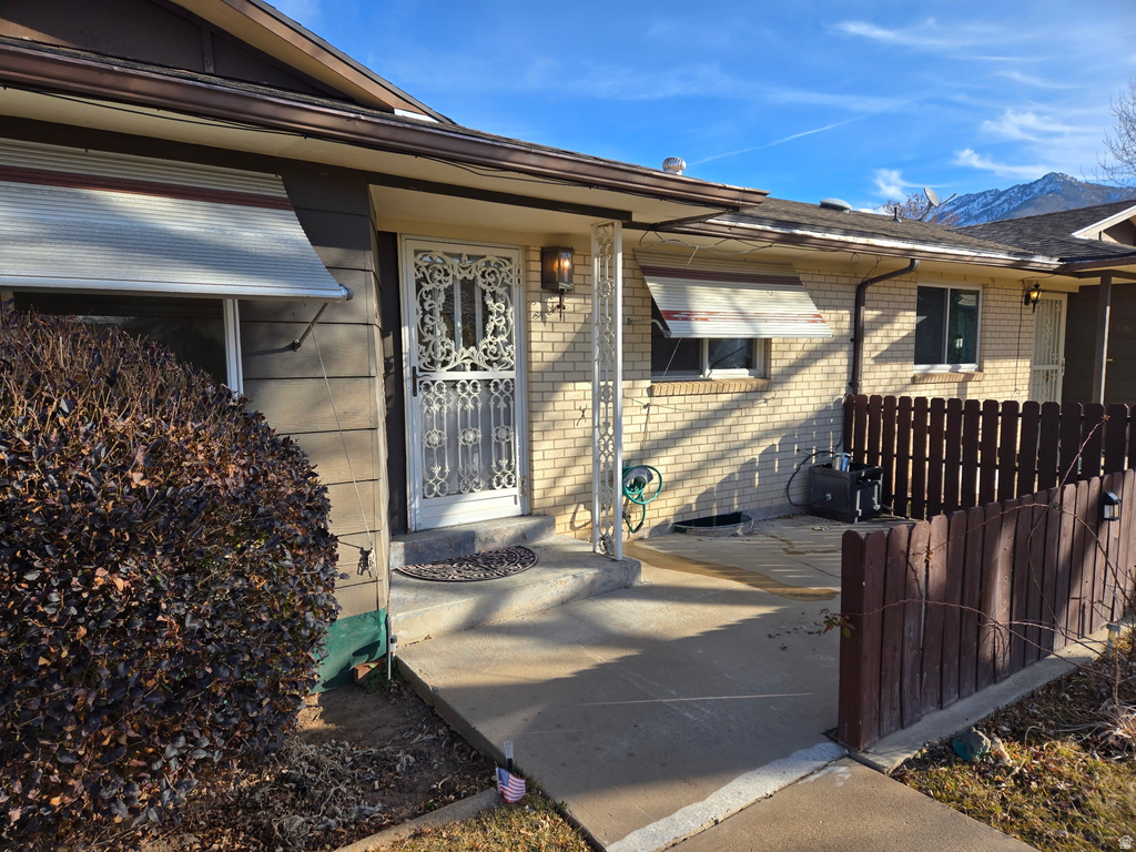 977 E 5550 S South Ogden, UT 84405