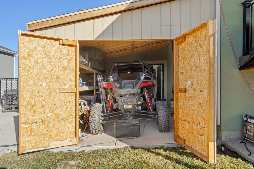 4367 W 5300 S Hooper, UT 84315