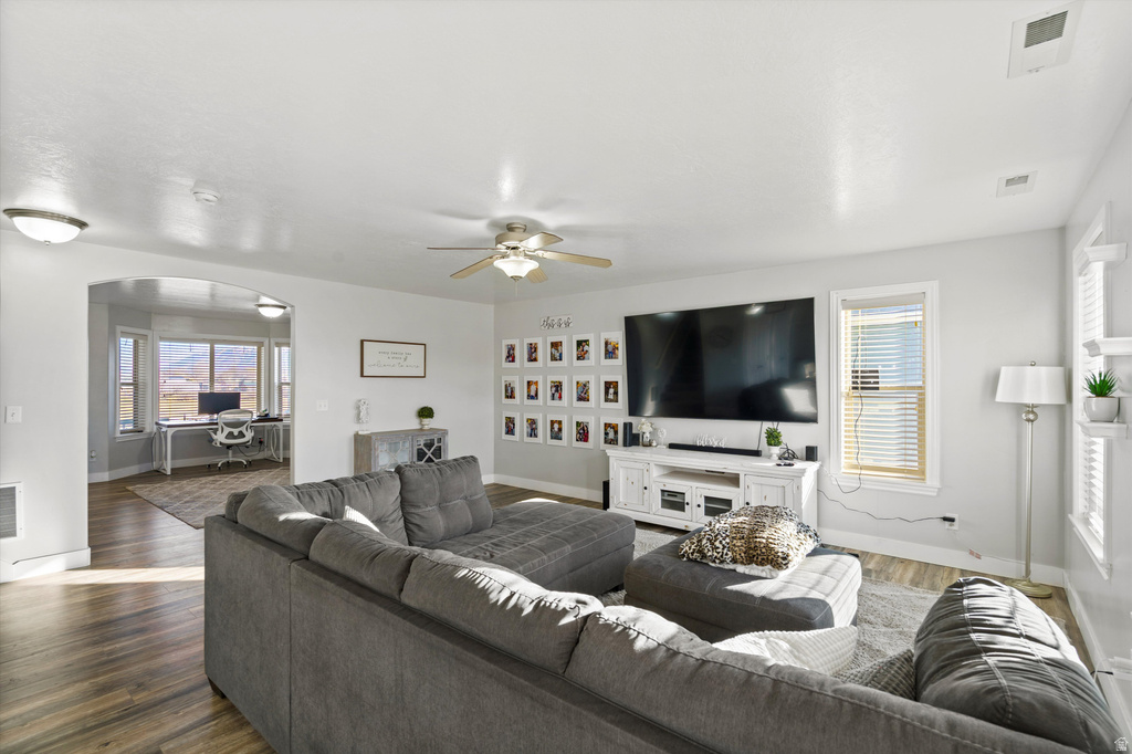 4367 W 5300 S Hooper, UT 84315