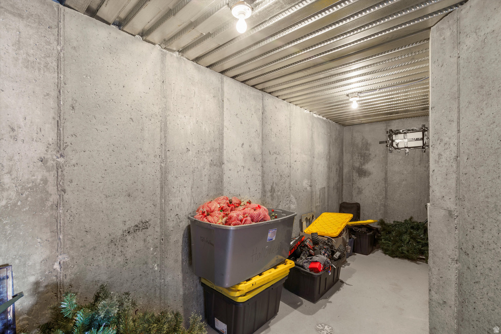 4367 W 5300 S Hooper, UT 84315