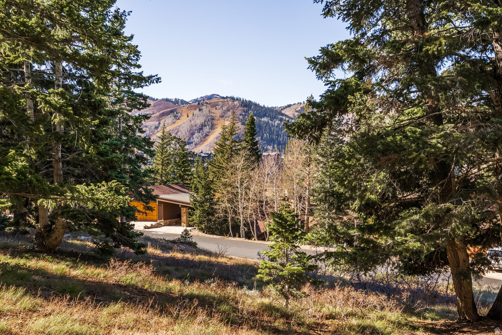 7585  STERLING DR Park City, UT 84060