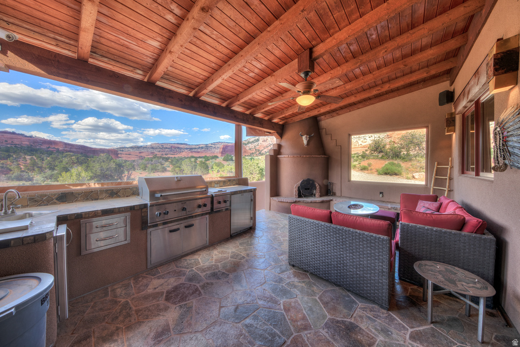 100 S JOE WILSON DR Moab, UT 84532