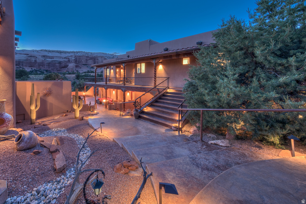 100 S JOE WILSON DR Moab, UT 84532