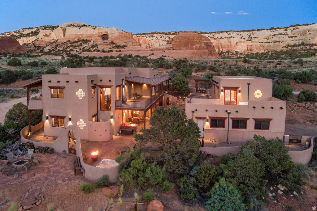 100 S JOE WILSON DR Moab, UT 84532