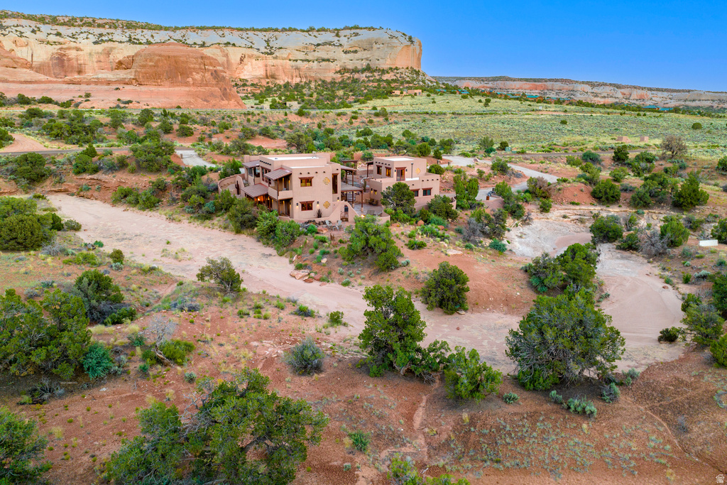 100 S JOE WILSON DR Moab, UT 84532