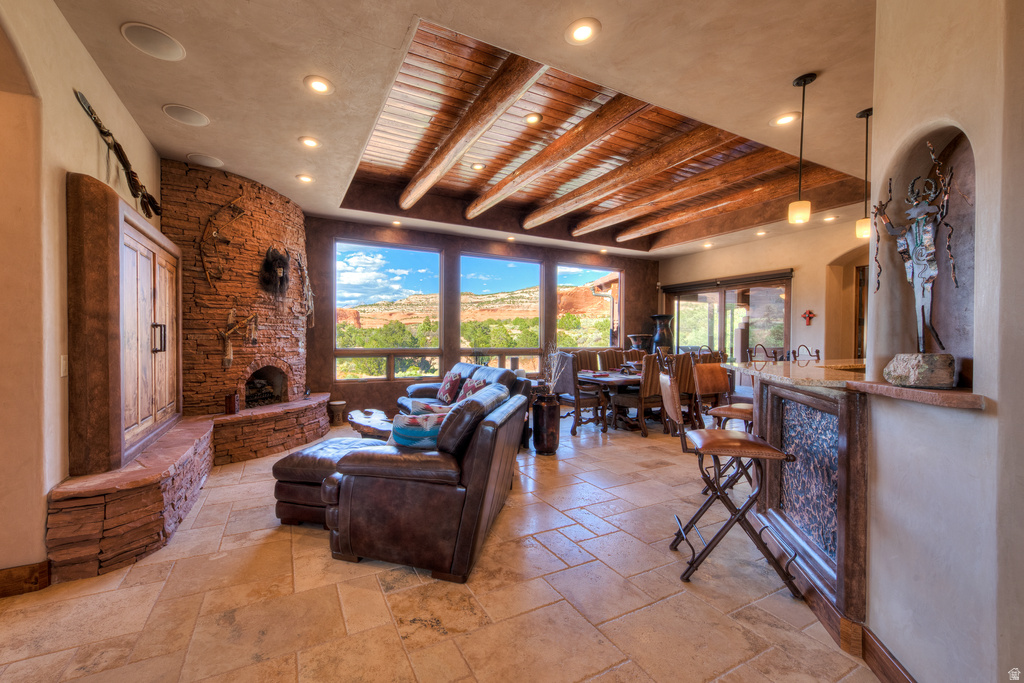 100 S JOE WILSON DR Moab, UT 84532