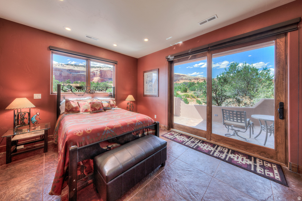 100 S JOE WILSON DR Moab, UT 84532