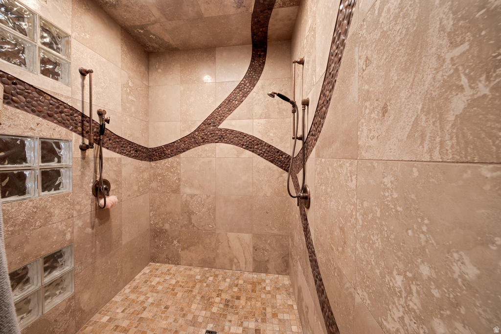 100 S JOE WILSON DR Moab, UT 84532