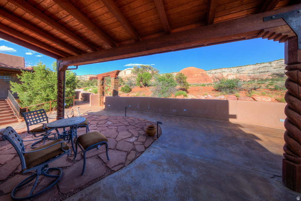 100 S JOE WILSON DR Moab, UT 84532