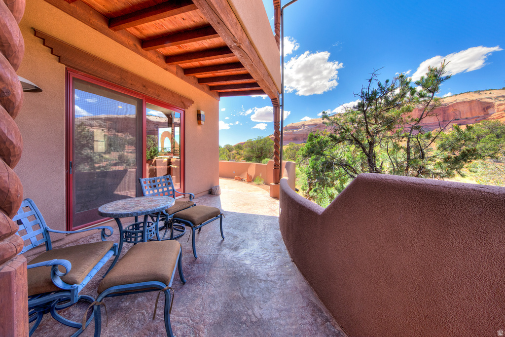 100 S JOE WILSON DR Moab, UT 84532