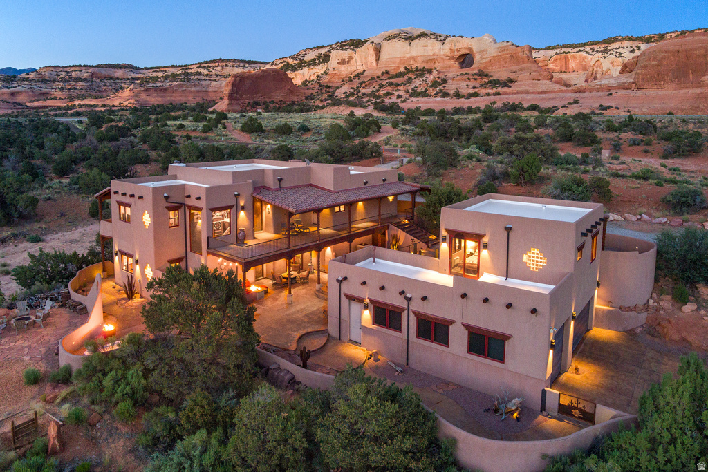 100 S JOE WILSON DR Moab, UT 84532