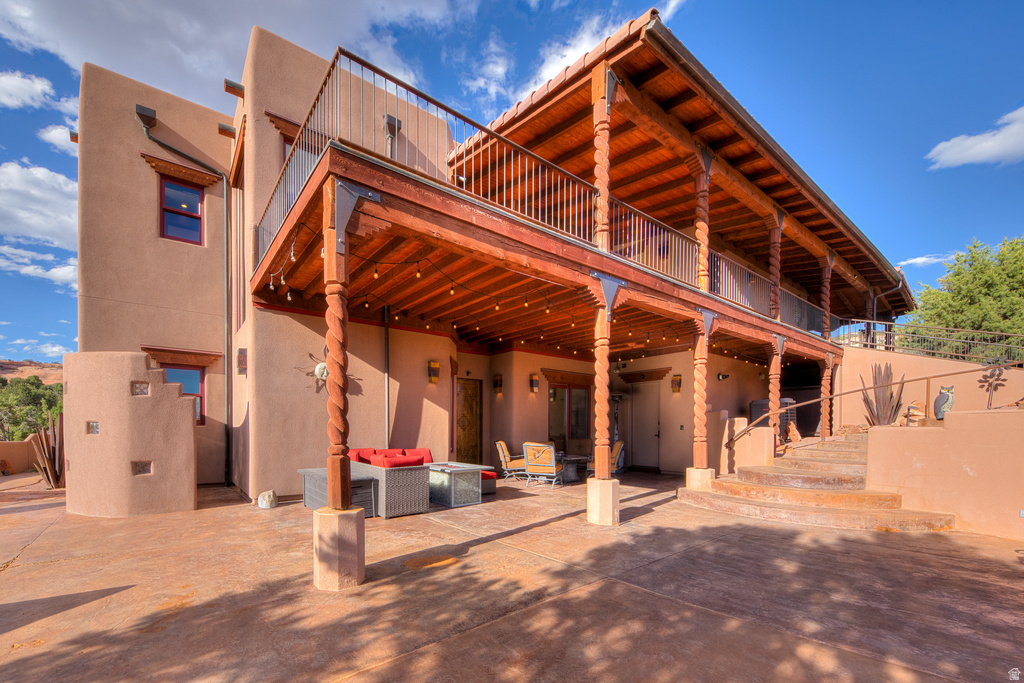 100 S JOE WILSON DR Moab, UT 84532