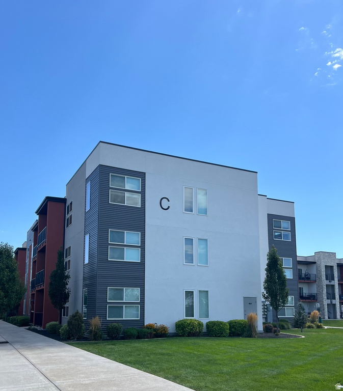 875 S DEPOT ST #C301 Clearfield, UT 84015