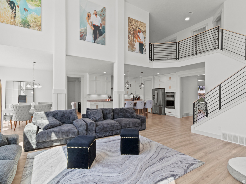 1883 W OLYMPUS DR Saratoga Springs, UT 84045