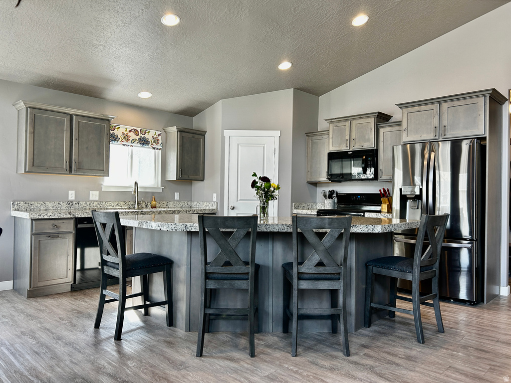 2045 E MINE ROCK RD Lake Point, UT 84074