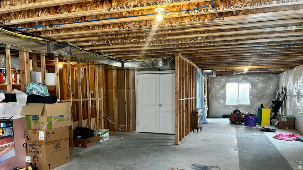 2045 E MINE ROCK RD Lake Point, UT 84074