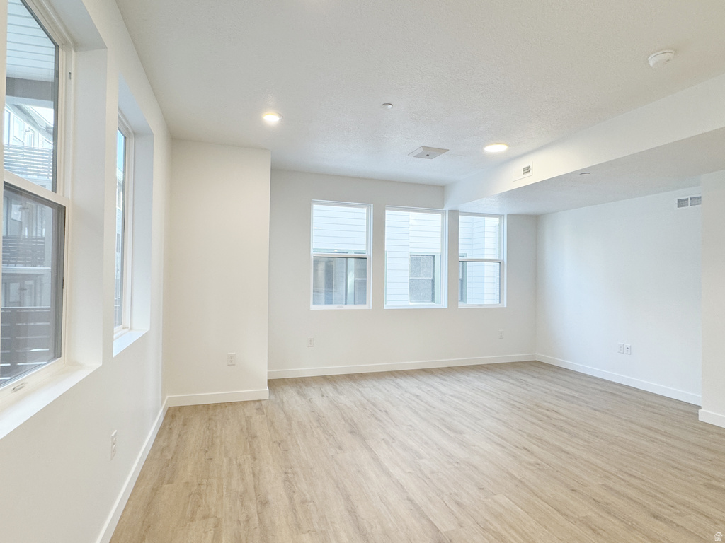 5263 W REVENTON RD #103 South Jordan, UT 84009