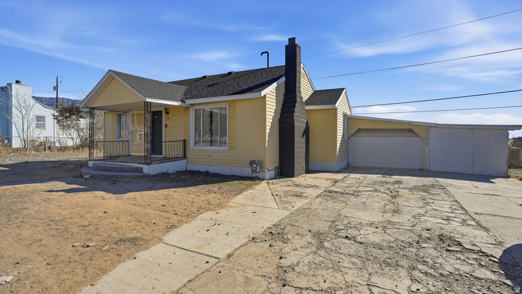 148 S GRASSY TRAIL DR East Carbon, UT 84520