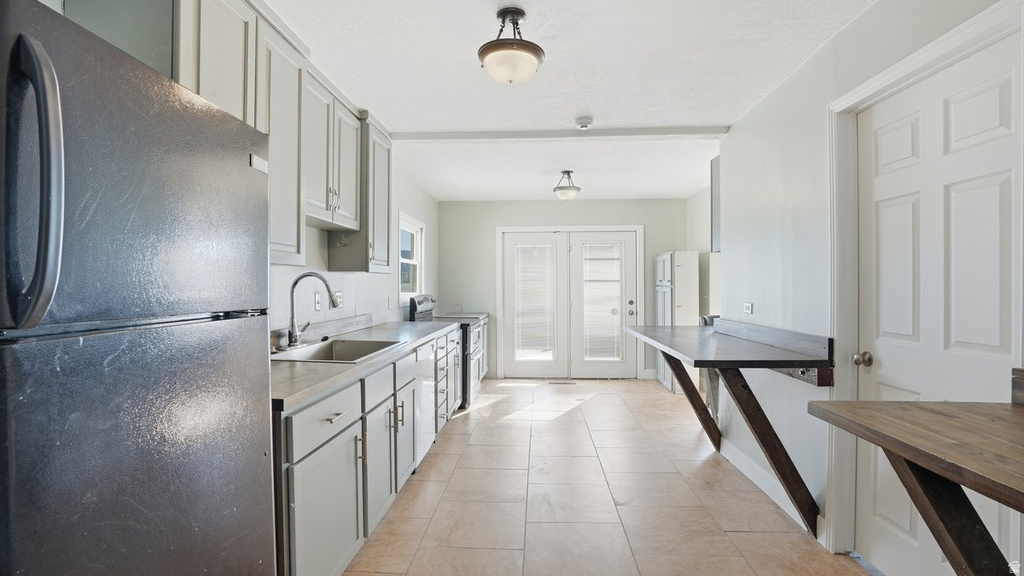 148 S GRASSY TRAIL DR East Carbon, UT 84520