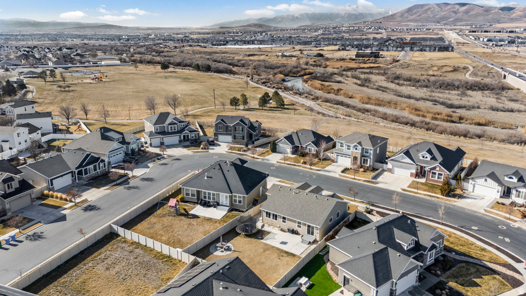 1952 N 2600 W Lehi, UT 84043