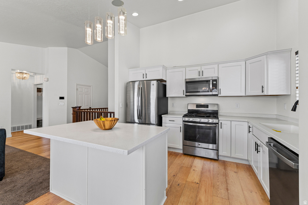 1952 N 2600 W Lehi, UT 84043