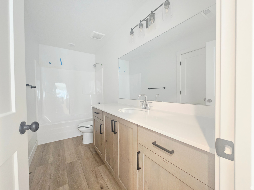 2706 N 2770 W Plain City, UT 84404