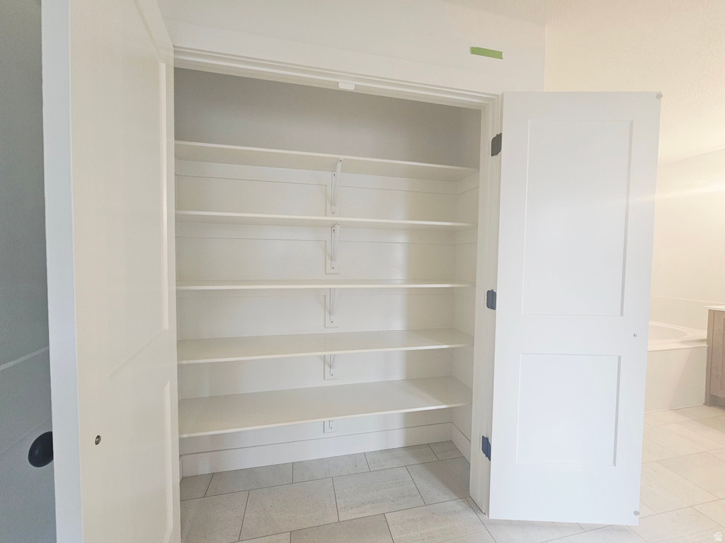 2706 N 2770 W Plain City, UT 84404