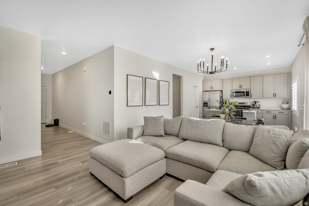 157 E PARADE AVE Saratoga Springs, UT 84045