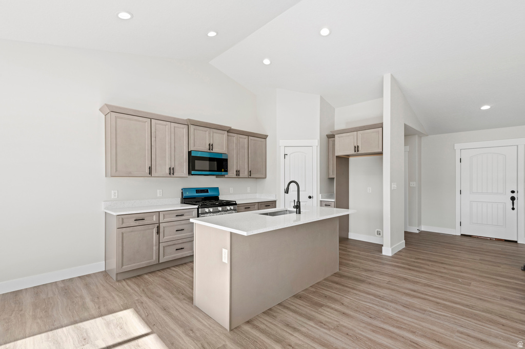 886 E 100 S #5 Mt Pleasant, UT 84647