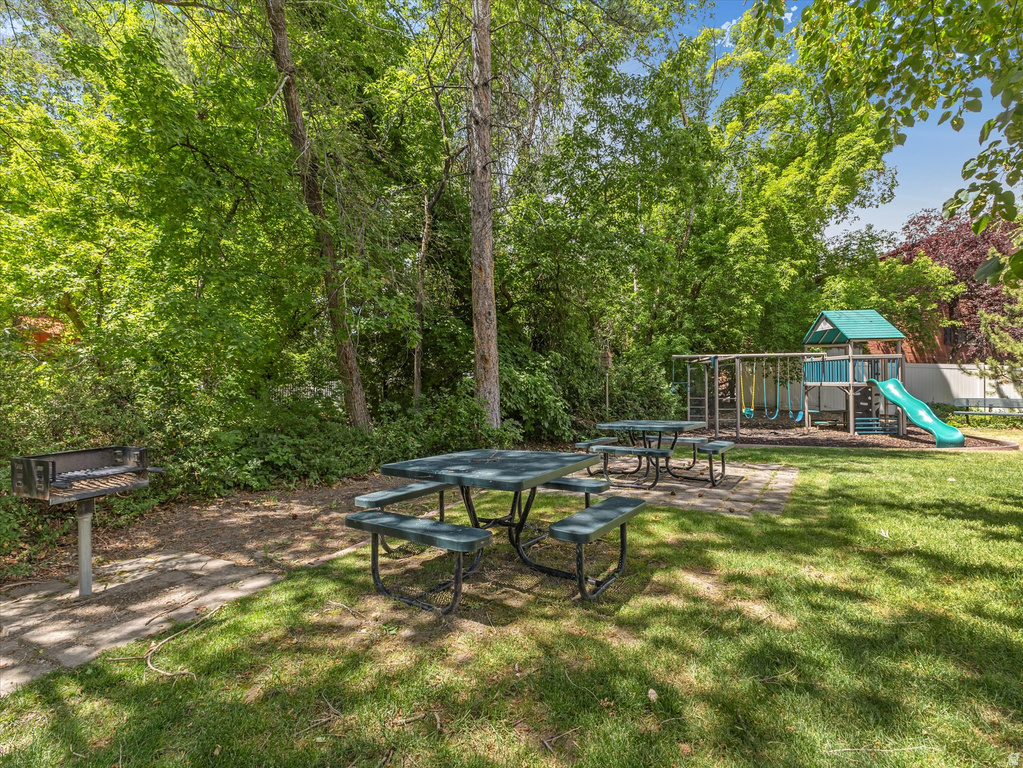 4828 S BROOKS WAY Holladay, UT 84117