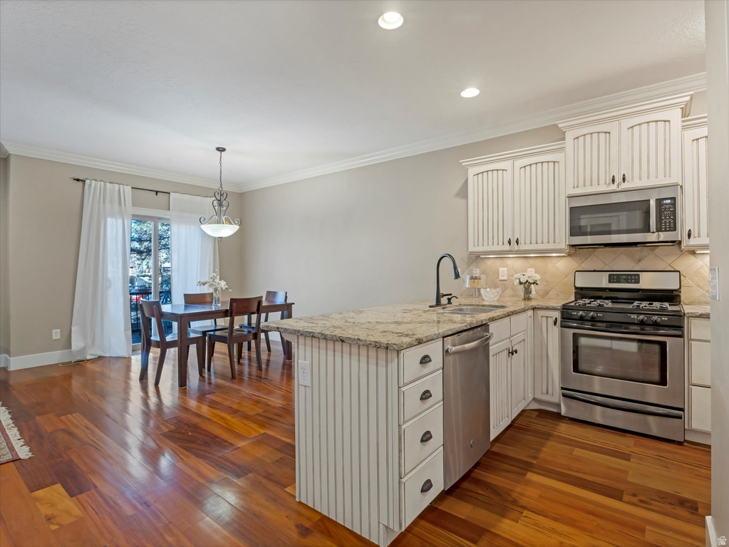 4828 S BROOKS WAY Holladay, UT 84117