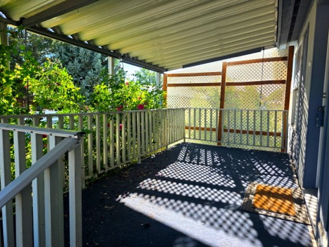 1025 N 300 W photo 3