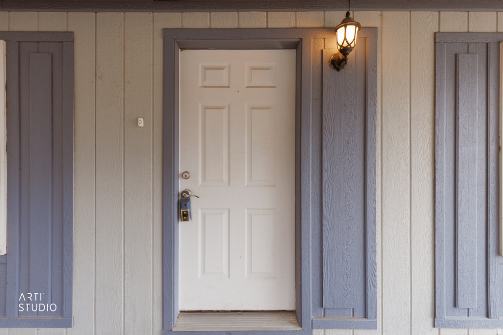 1025 N 300 W photo 4