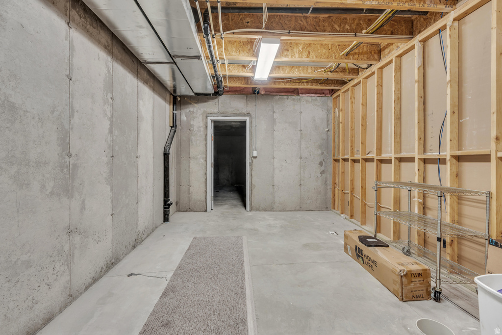 583 E PARKER PL Vineyard, UT 84059