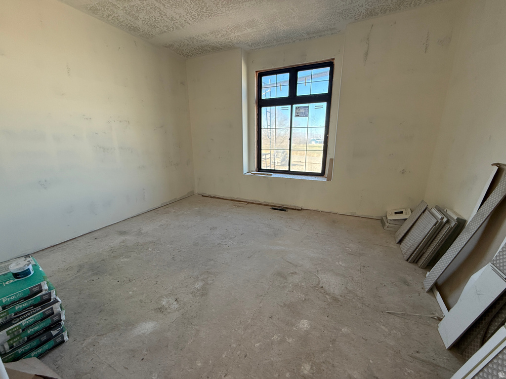 702 N 2000 E #305 Mapleton, UT 84664