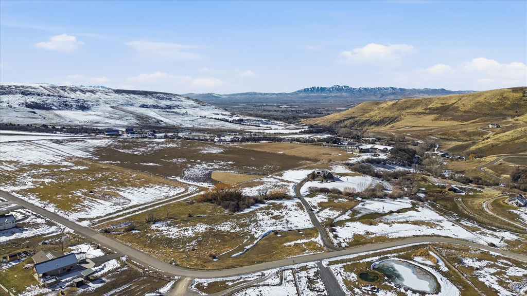 3201  CHERRYVILLE LN Franklin, ID 83237