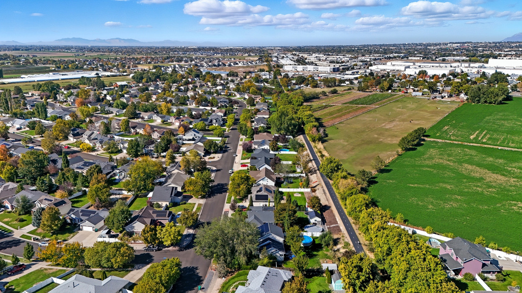 383 S 950 W Layton, UT 84041