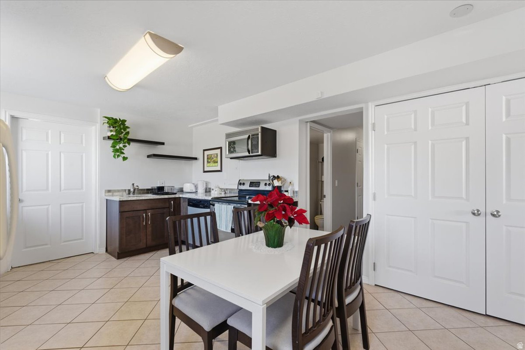 9449 S 2805 W South Jordan, UT 84095