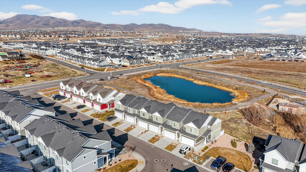 3590 W BARLEY BND Lehi, UT 84048