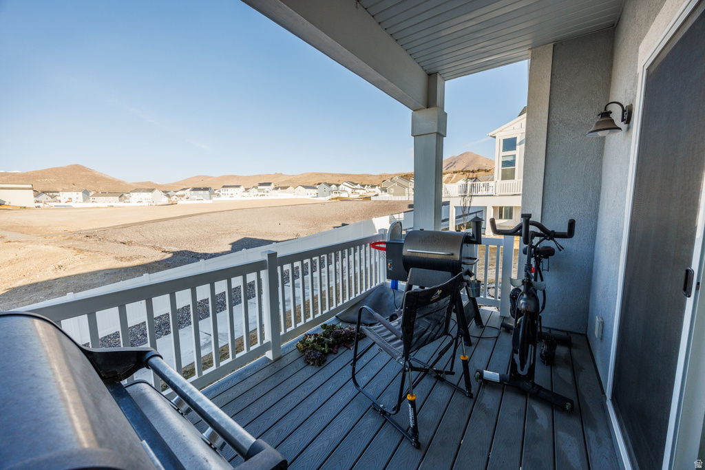 9817 N AARON AVE Eagle Mountain, UT 84005