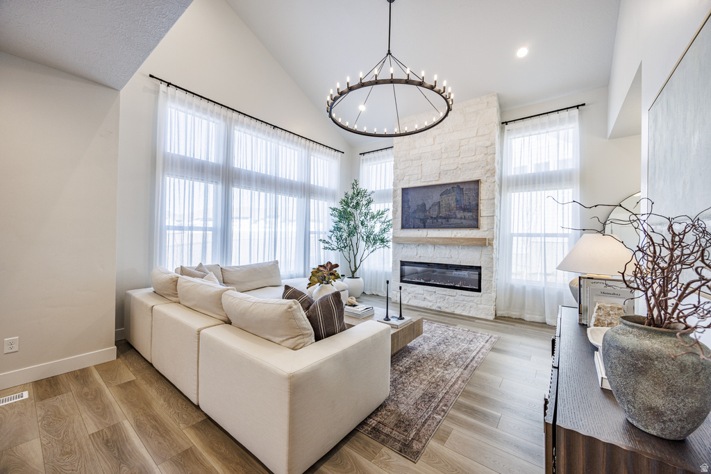 9817 N AARON AVE Eagle Mountain, UT 84005