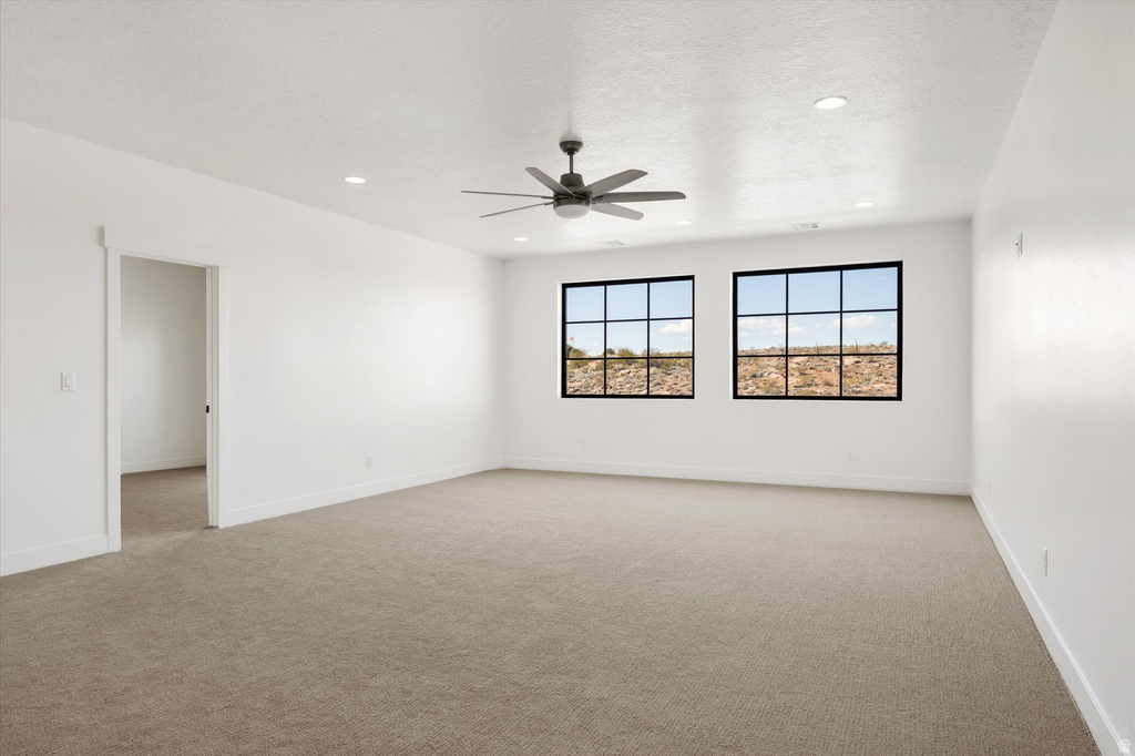 4324 S SECRETARIAT DR Washington, UT 84780